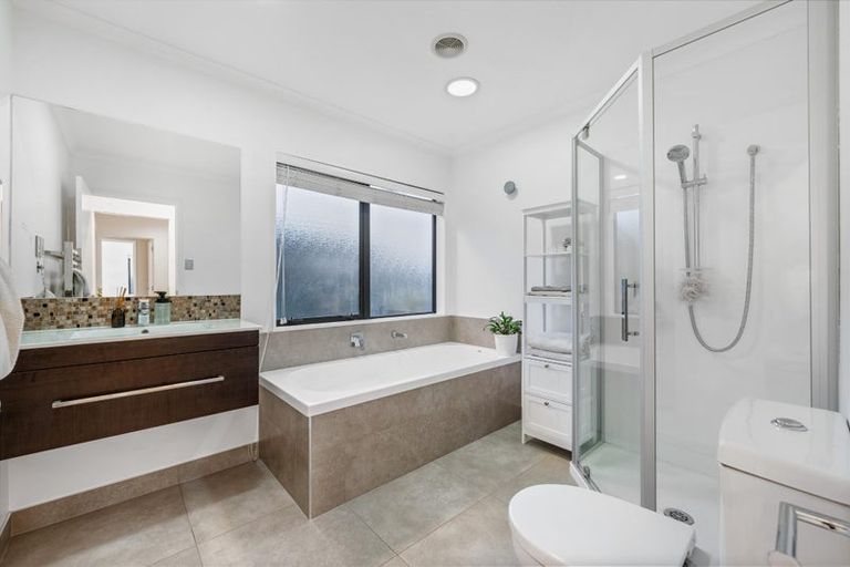 Photo of property in 29 Wautaiti Drive, Riverhead, 0820