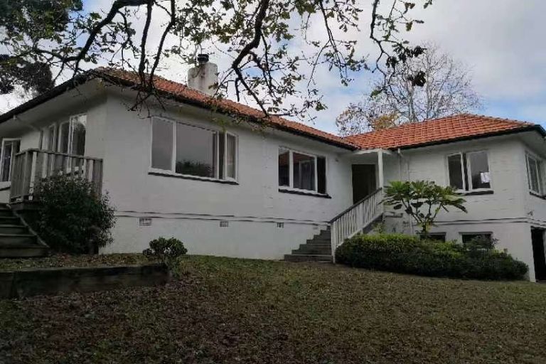 Photo of property in 1/134 Nile Road, Milford, Auckland, 0620