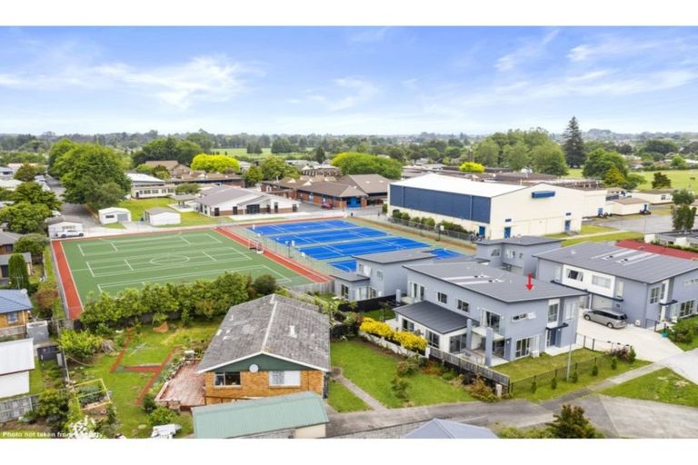 Photo of property in 1/11 Crosher Place, Silverdale, Hamilton, 3216