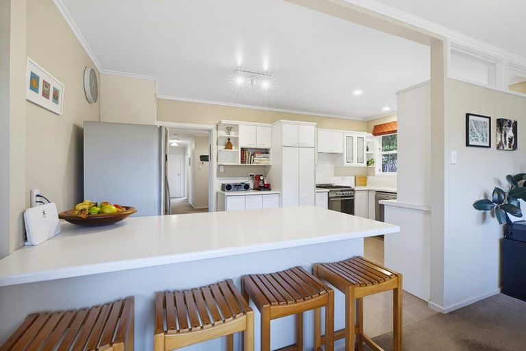 Photo of property in 108 Oriel Avenue, Tawa, Wellington, 5028