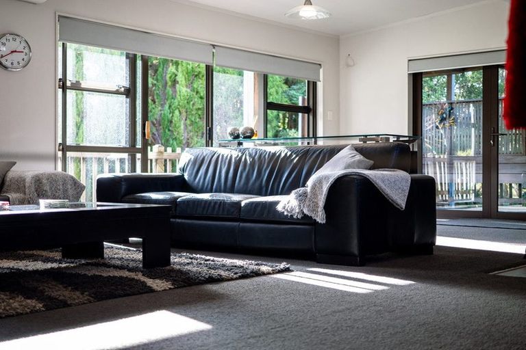 Photo of property in 17 Ward Drive, Opua, 0200