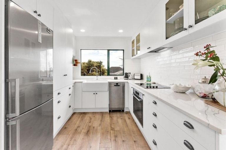 Photo of property in 22b Vincent Street, Howick, Auckland, 2014