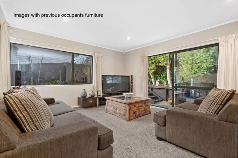 Photo of property in 2/46 Powrie Street, Glenfield, Auckland, 0629