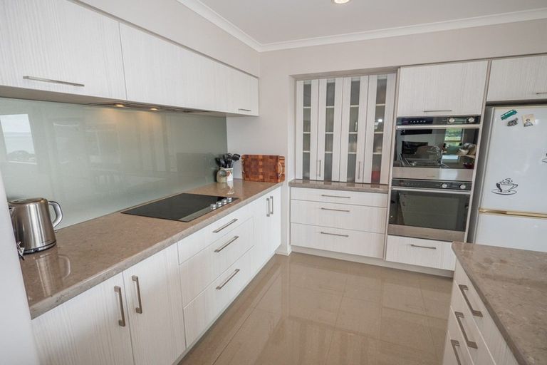 Photo of property in 6 Christine Drive, Coopers Beach, 0420