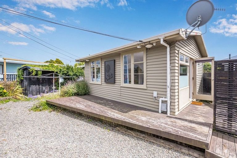 Photo of property in 24 Parakai Street, Paraparaumu, 5032