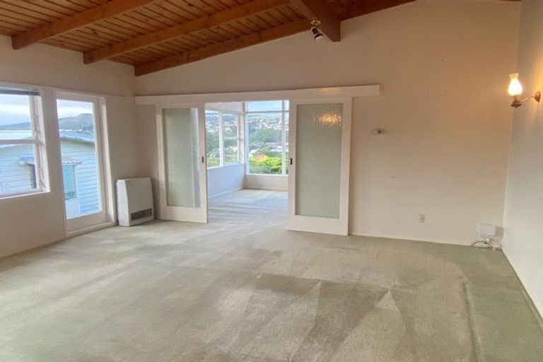 Photo of property in 12 Cranwell Street, Churton Park, Wellington, 6037