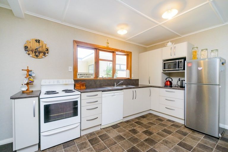 Photo of property in 26 Keeling Street, West End, Palmerston North, 4412