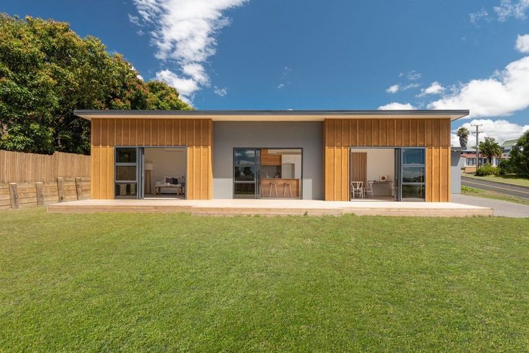 Photo of property in 194 Waitaha Road, Welcome Bay, Tauranga, 3112