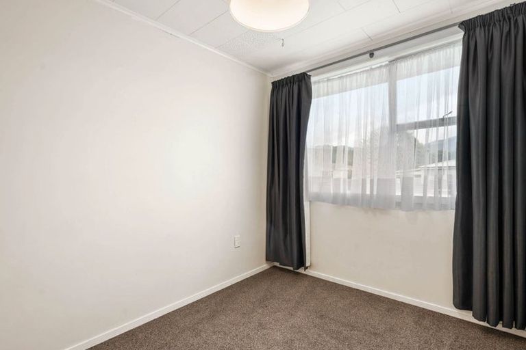 Photo of property in 21 Runuku Grove, Turangi, 3334