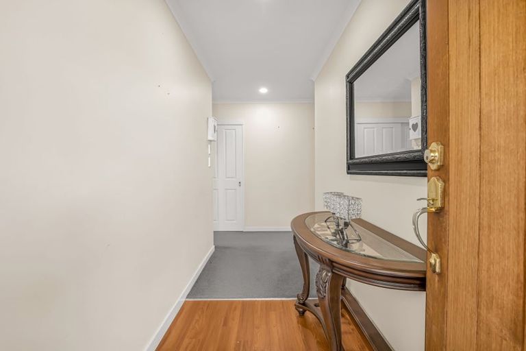 Photo of property in 19 Branigan Parade, Kelvin Grove, Palmerston North, 4414