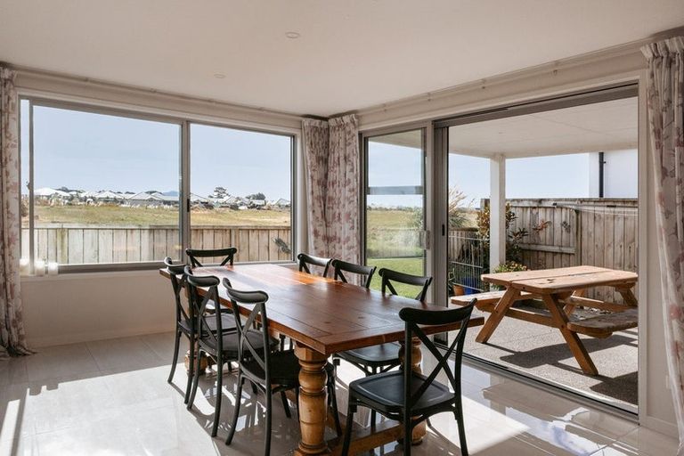 Photo of property in 26 Franks Way, Papamoa Beach, Papamoa, 3118