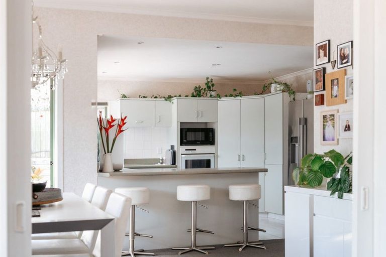 Photo of property in 5 Caernarvon Rise, Bethlehem, Tauranga, 3110