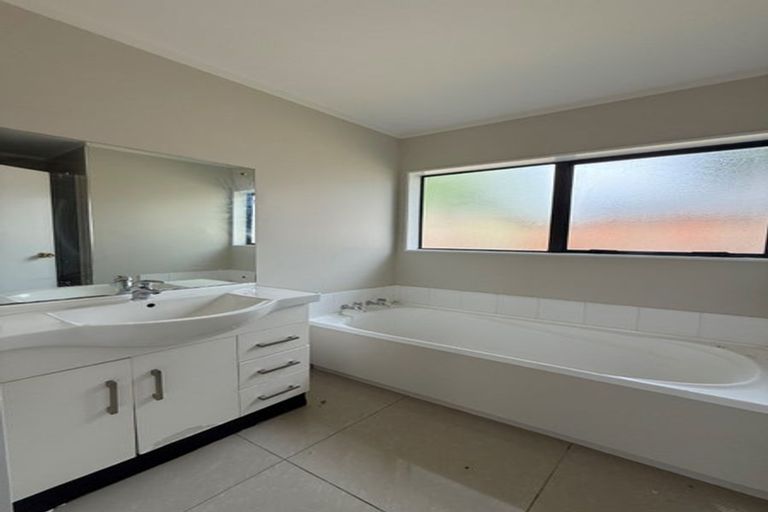 Photo of property in 2/61 Stonex Road, Papatoetoe, Auckland, 2025