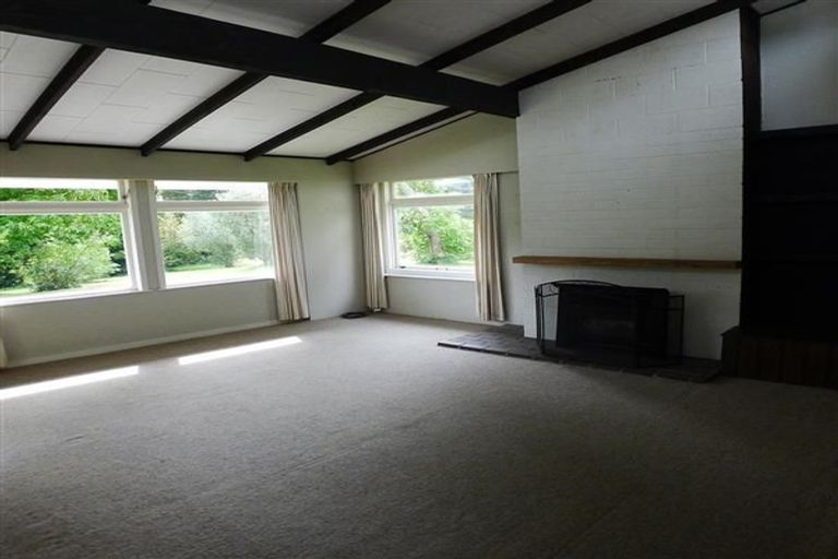 Photo of property in 225 Hanham Road, Kumeu, 0891