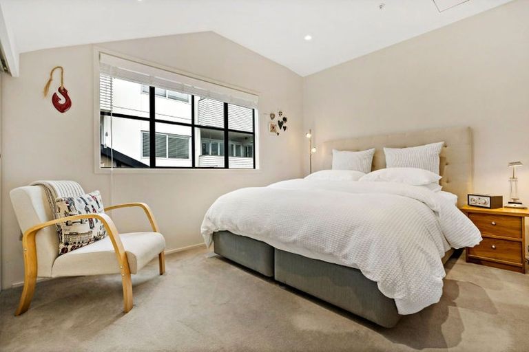 Photo of property in Ford Lofts, 8/15a Augustus Terrace, Parnell, Auckland, 1052