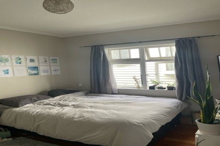 Photo of property in 42 Hohiria Road, Hataitai, Wellington, 6021