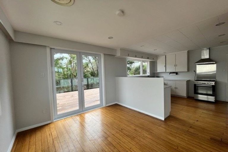 Photo of property in 21 Maple Grove, Maungaraki, Lower Hutt, 5010