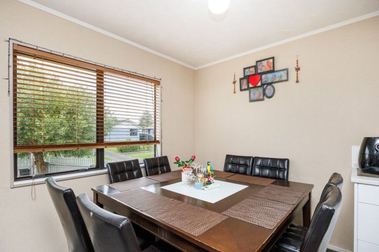 Photo of property in 5 Cargill Grove, Kelvin Grove, Palmerston North, 4414