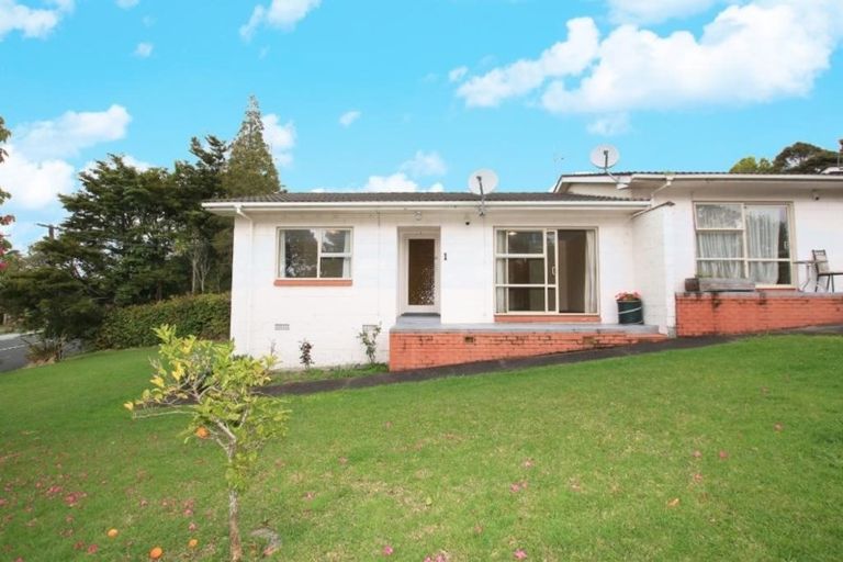 Photo of property in 2 Konini Road, Titirangi, Auckland, 0604