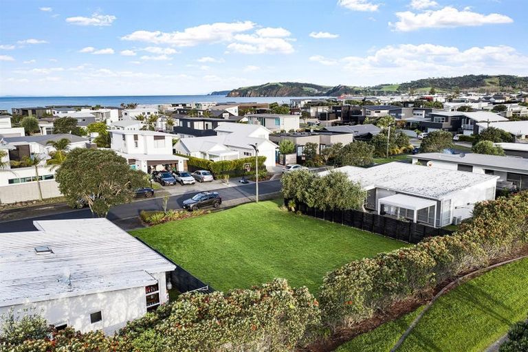 Photo of property in 20 Te Mana Street, Omaha, 0986