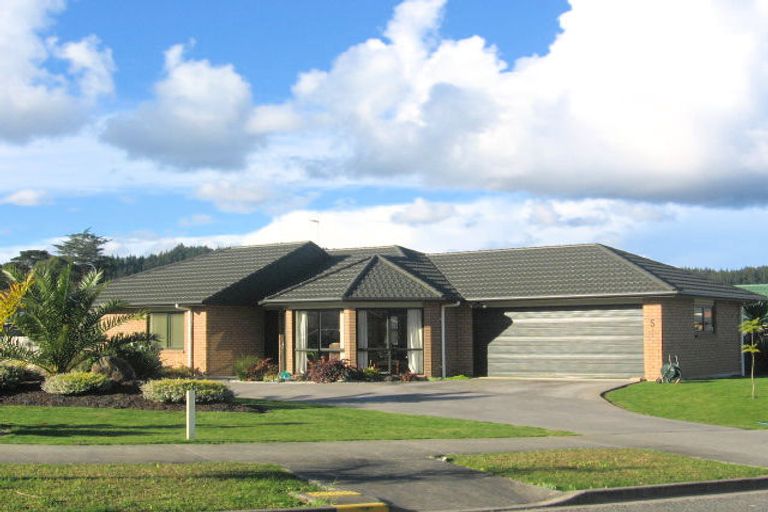 Photo of property in 5 Markson Avenue, Onerahi, Whangarei, 0110