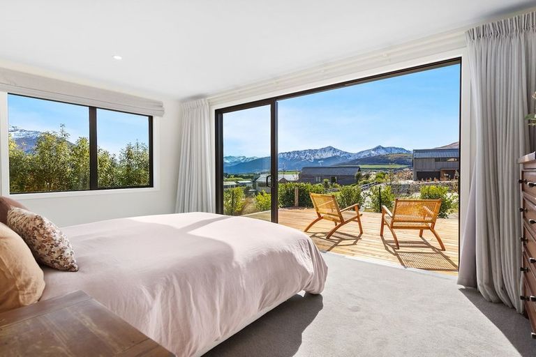 Photo of property in 8 Ellesmere Avenue, Jacks Point, Queenstown, 9371