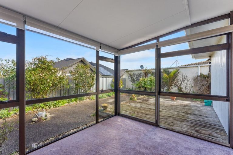 Photo of property in 16 Warwick Place, Springvale, Whanganui, 4501