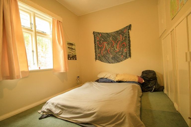 Photo of property in Carillion/the Knoll, 33 Thompson Street, Mount Cook, Wellington, 6011