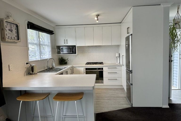 Photo of property in 30 Langley Avenue, Milson, Palmerston North, 4414