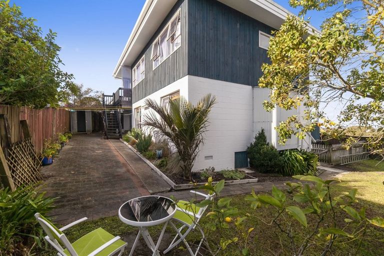 Photo of property in 2/45 Monarch Avenue, Hillcrest, Auckland, 0627