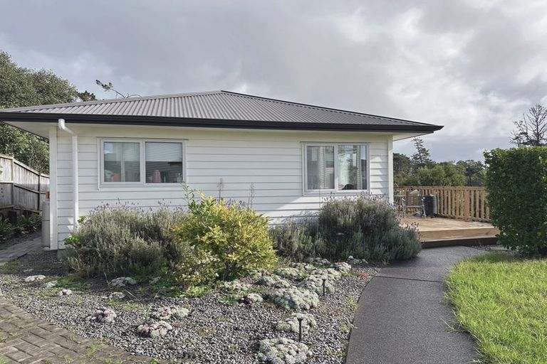 Photo of property in 56a Shelter Drive, Greenhithe, Auckland, 0632