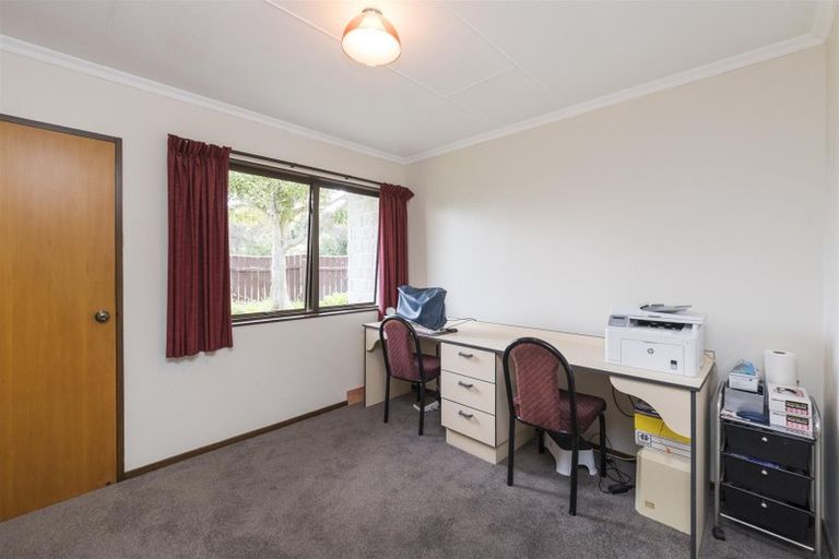 Photo of property in 16 Dunsinane Place, Marton, 4710