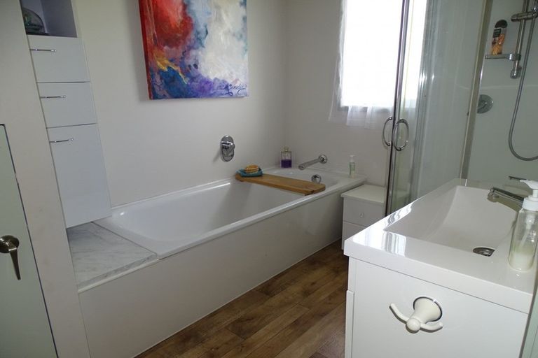 Photo of property in 18 Railway Street, Paeroa, 3600