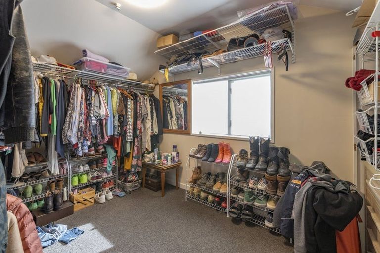 Photo of property in 1 Wakelin Place, Redwood, Christchurch, 8051