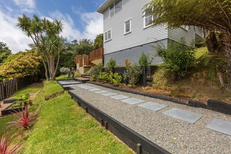 Photo of property in 10 Tau Grove, Takapuwahia, Porirua, 5022
