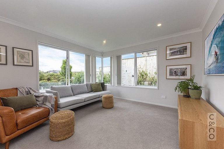 Photo of property in 31 Pitoitoi Drive, Riverhead, 0820