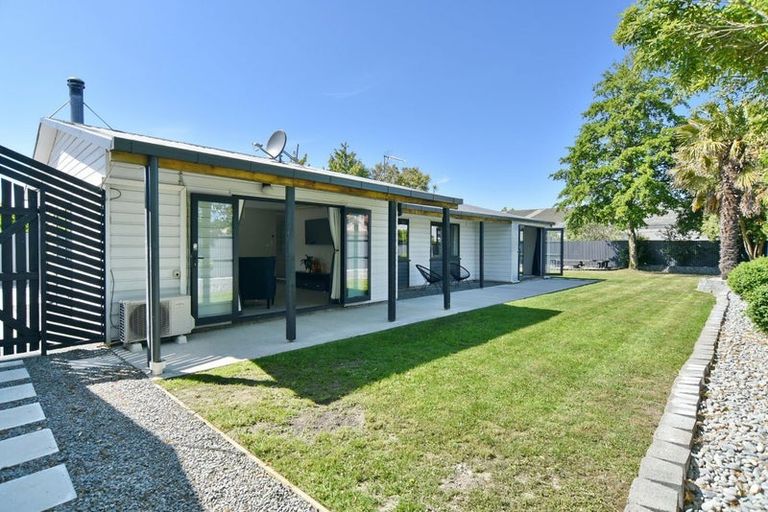 Photo of property in 5 Hegan Place, Rangiora, 7400
