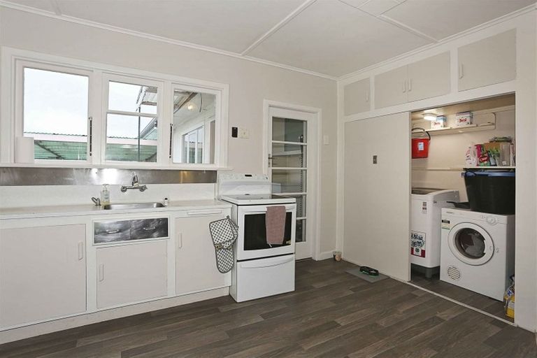 Photo of property in 585 Tweed Street, Newfield, Invercargill, 9812