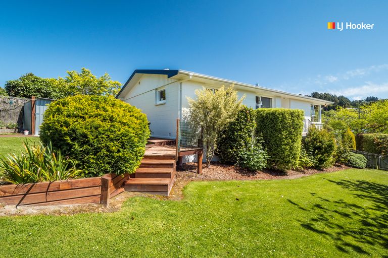 Photo of property in 122 Martin Road, Fairfield, Dunedin, 9018