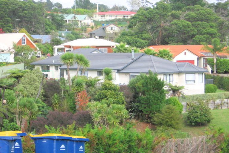 Photo of property in 51a Isobel Road, Greenhithe, Auckland, 0632