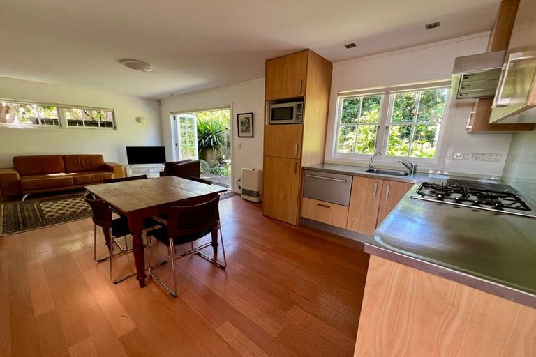 Photo of property in 64 Church Street, Devonport, Auckland, 0624