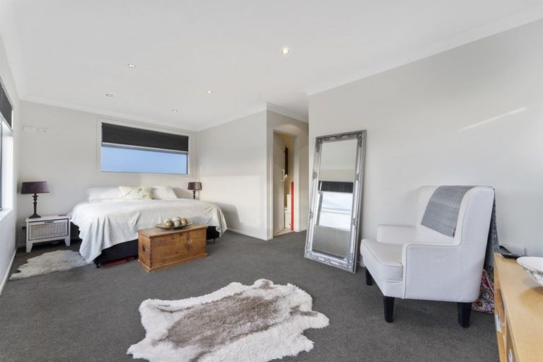 Photo of property in 7 Massey Street, Westown, New Plymouth, 4310