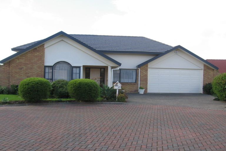 Photo of property in 17 Suncrest Drive, West Harbour, Auckland, 0618