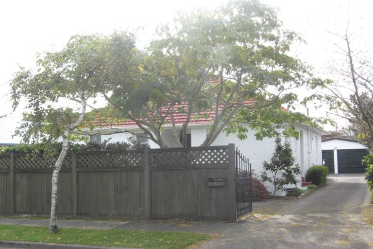 Photo of property in 3 Pinny Avenue, Epuni, Lower Hutt, 5011