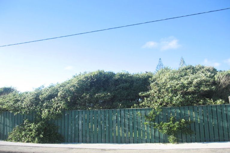 Photo of property in 106 The Parade, Paekakariki, 5034