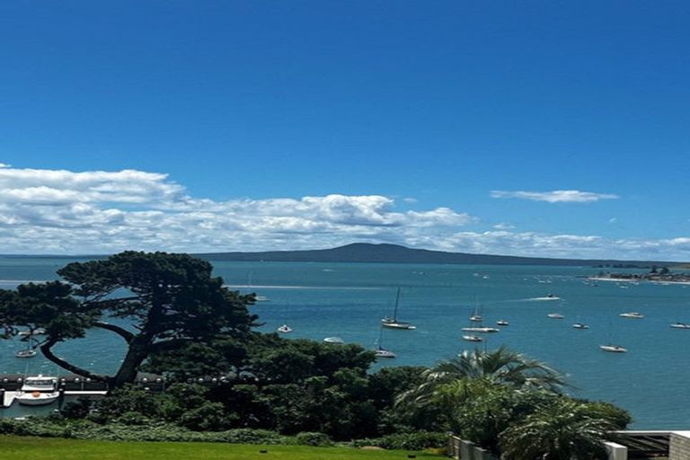 Photo of property in 35 Takutai Avenue, Half Moon Bay, Auckland, 2012