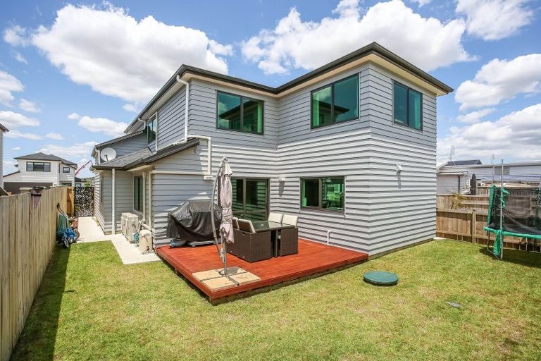 Photo of property in 28 Tawhiti Road, Pukekohe, 2120