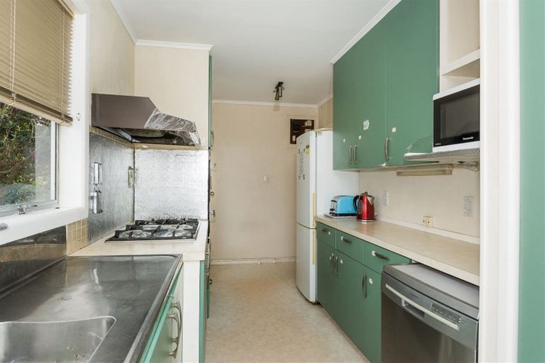 Photo of property in 578 Glenfield Road, Bayview, Auckland, 0629