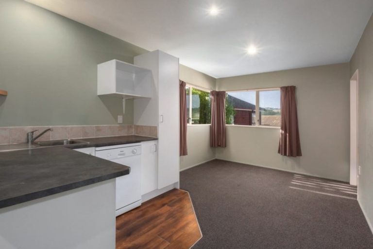 Photo of property in 8a Cullen Place, Tawa, Wellington, 5028