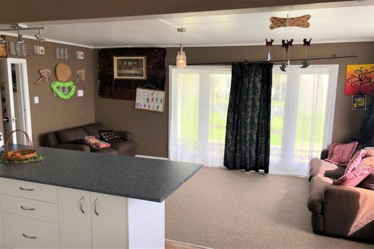 Photo of property in 14 King Street, Waitara, 4320